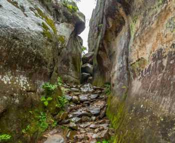 Труханів - Скелі Довбуша - г. Ключ (927 м) - Скелі Стоунхендж - Скелі Острів Пасхи День 3